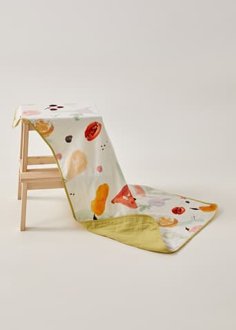 Muslin Reversible Blanket in Fruity Harvest