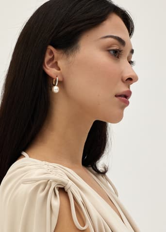 Sutton Gold Pearl Earrings