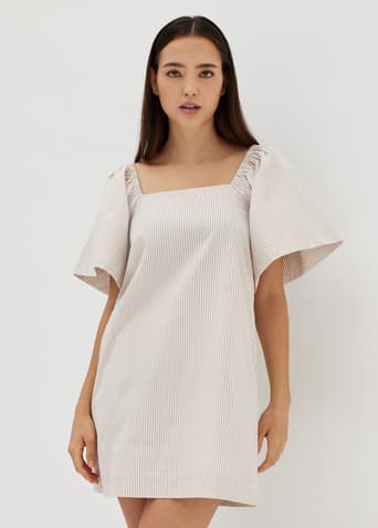 Love bonito clothes store