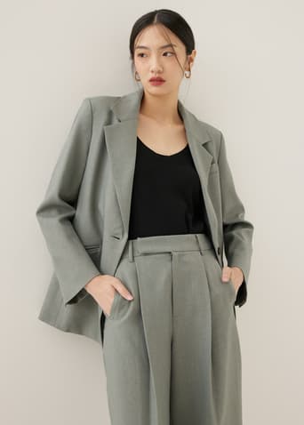 Rasha Shoulder Padded Relaxed Collared Blazer