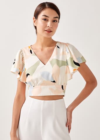 Hassie Flutter Sleeve Cropped Top in Alluring Bloom