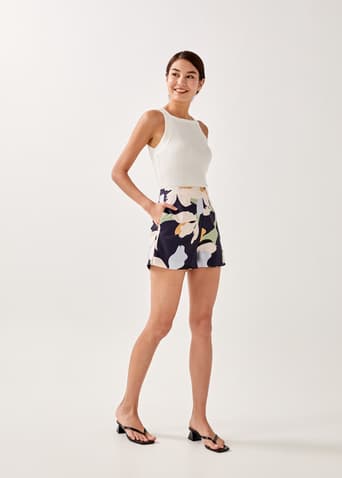 Cordelia Tailored Shorts in Alluring Bloom