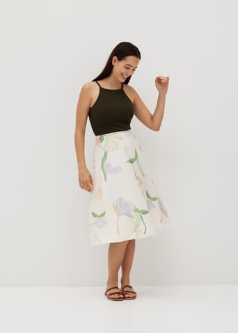 Aveah A-line Skirt in Petal Bliss