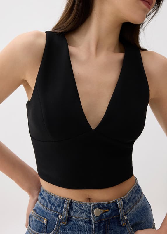 WE'RTHY 野沢和香　NEW V-NECK RIB TOP(cupin) Wen Padded V-neck Crop Top | Love, Bonito HK