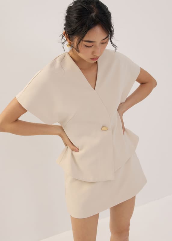 日本未入荷【Love Bonito】Jersey Vネックトップ Jersey V-neck Top | Love, Bonito ID