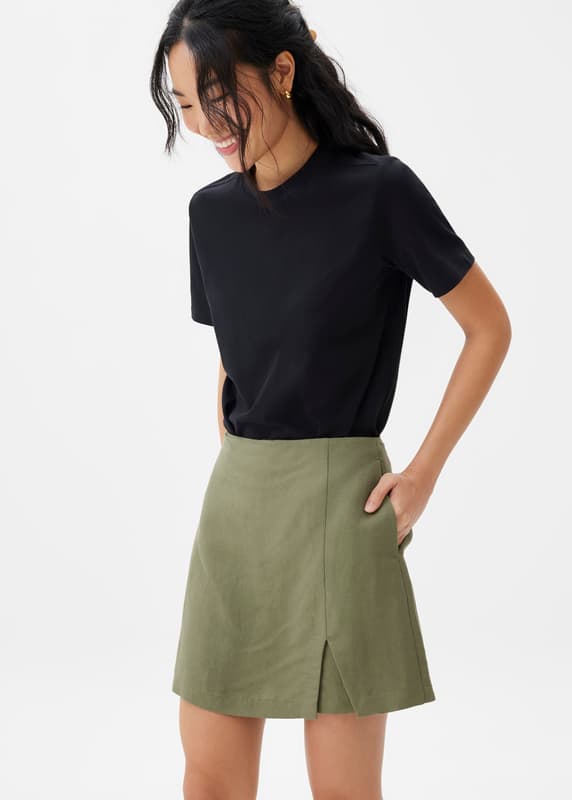 WHITE TECHNO LUXE KNIT A-LINE SKORT