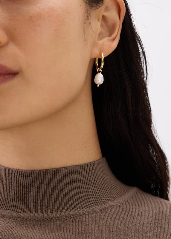 Metal Pearl Dangling Hoop Earrings
