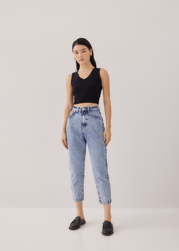 White mom hotsell fit jeans