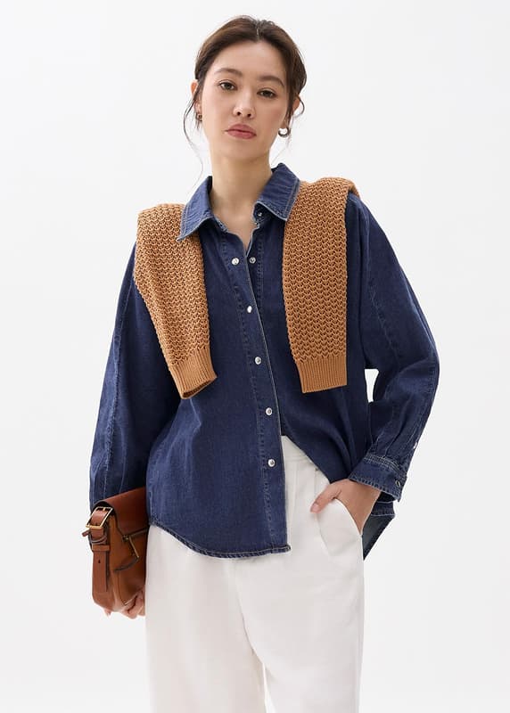 Collared Neck Buttoned Denim Shirt