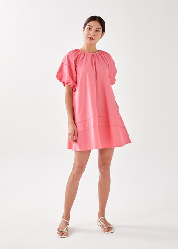 Moe Daydress – Romantic Charm in a Trapeze Silhouette