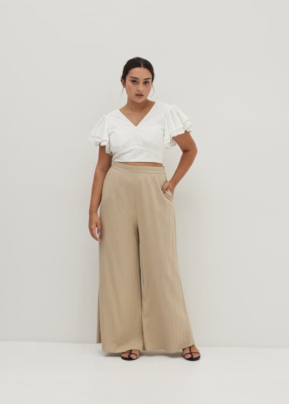 Portia Padded Ruffle Sleeve Crop Top