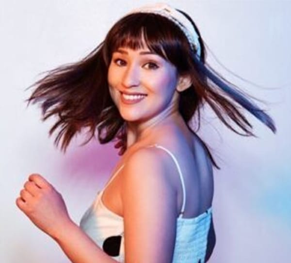 onsite_us_ready-to-glow-clp_mixed-asian-media