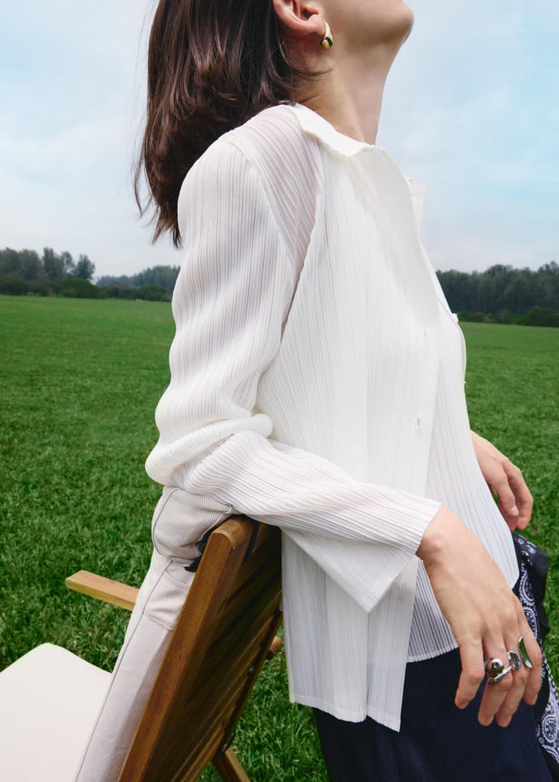 11a6041590-031-2_apauekhly20rmvsc