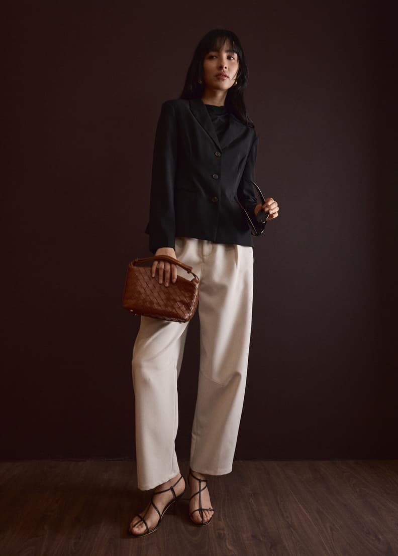 11f6031355-042_blbiez8qjibbjobw