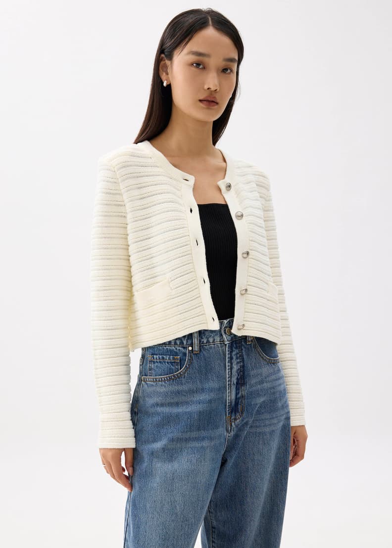 11o4090288-106-3_ph7f9p6cu3eihpqm