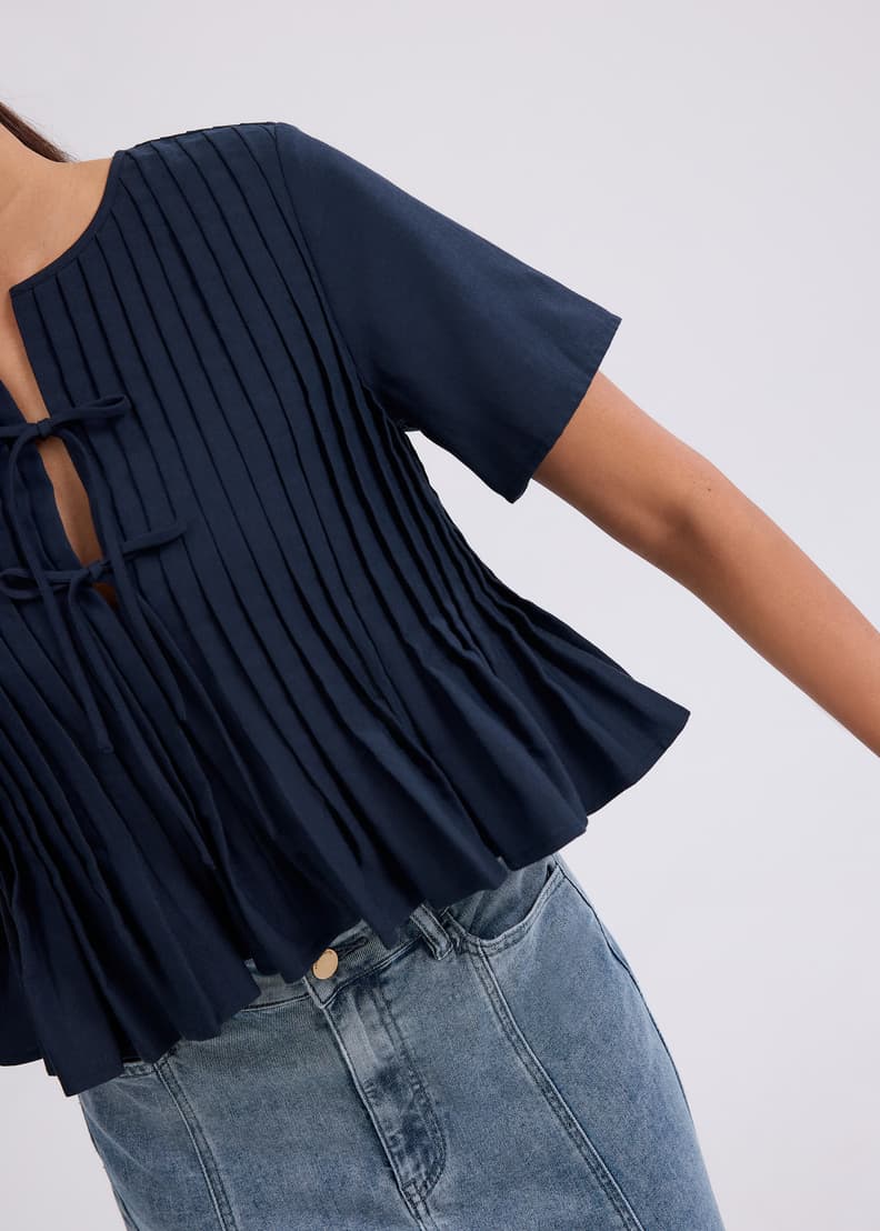 Oxford Pintuck Notched Peplum Top | Love, Bonito INTL