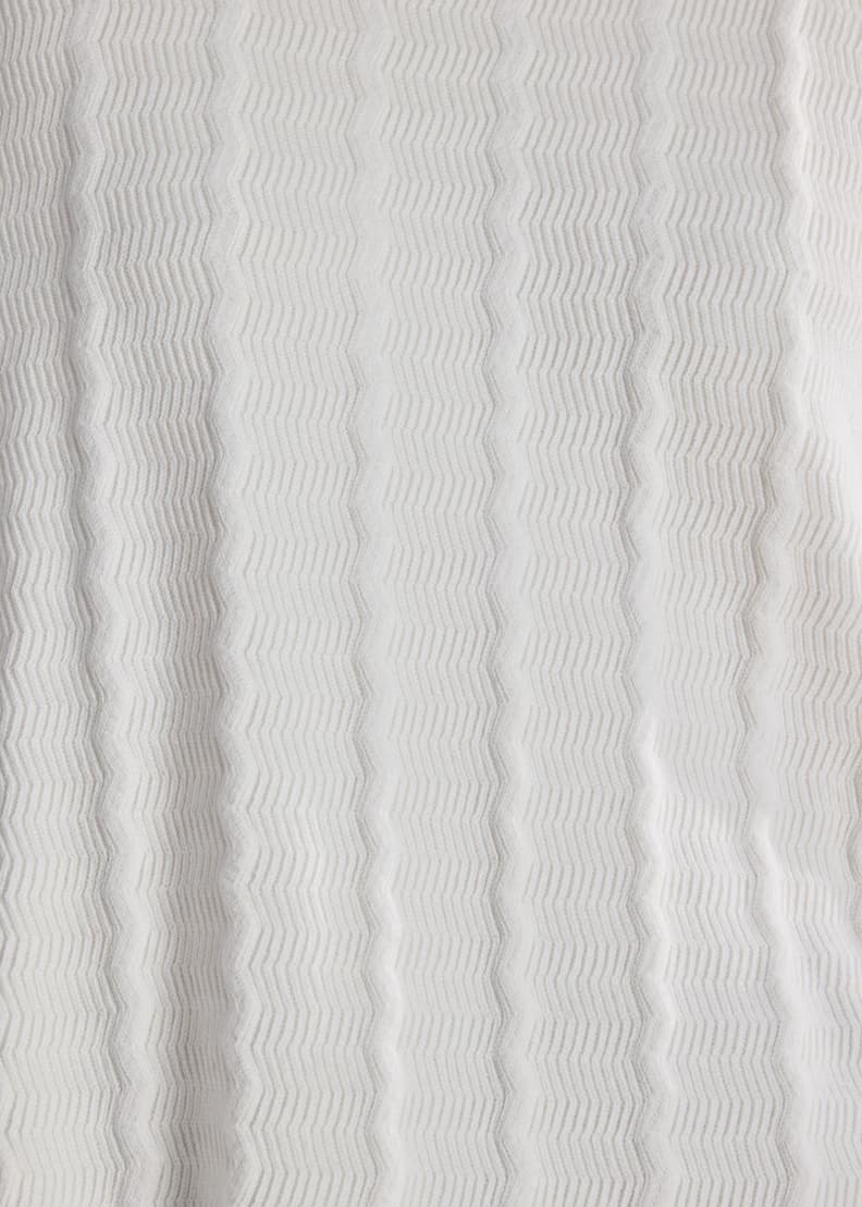 31c6051261-106-5_3