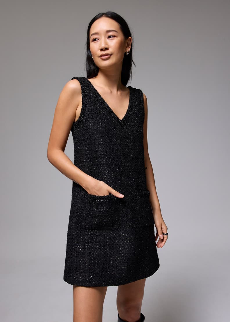 新品タグ付き✨Theory リブニットドッキングミニドレス　ブラック フラワー刺繍サイドヌーディーシアータイトミニドレス セクシー