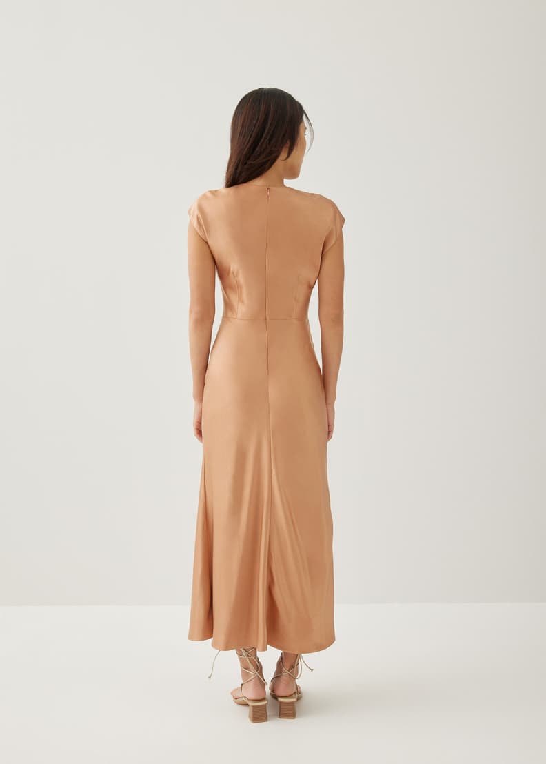 ln1370-381-3_4bjurj4qqi3k03tq