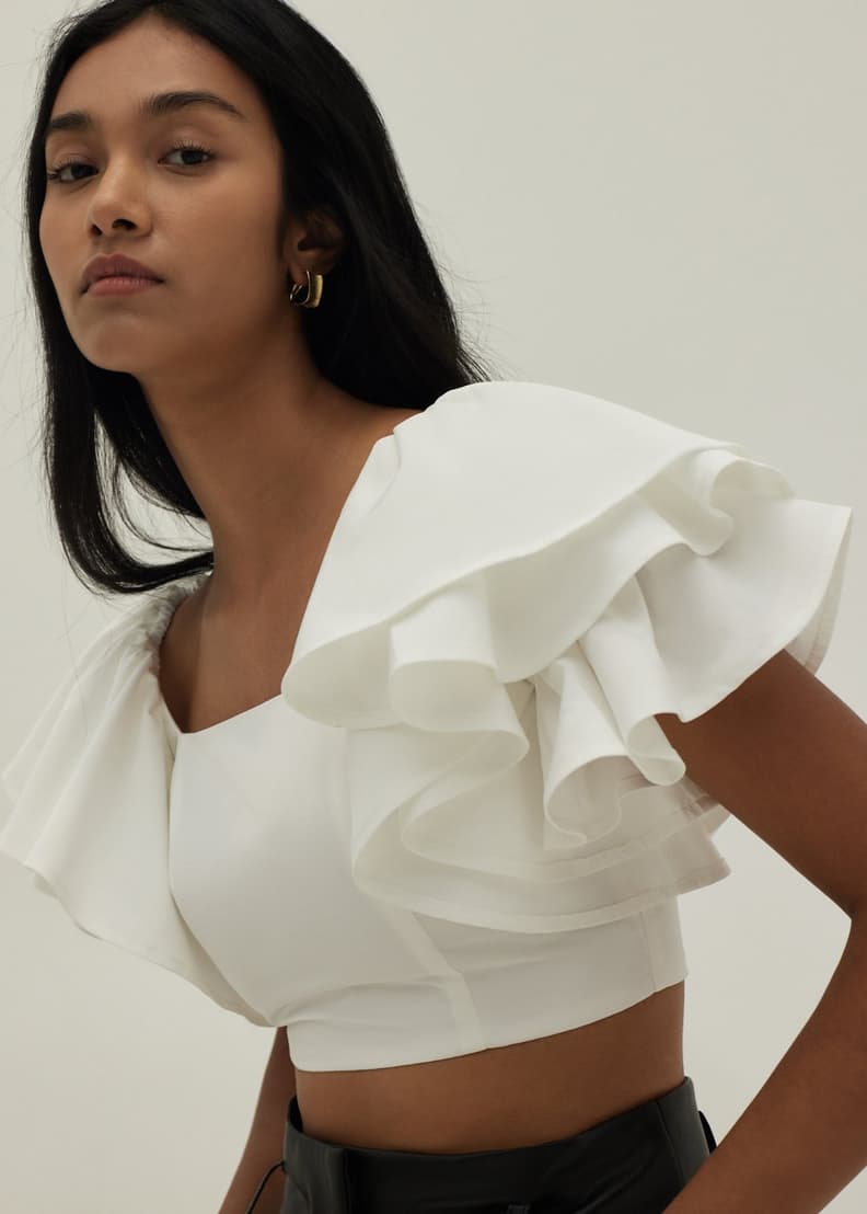 bibiy 新品未使用　COLENNE RUFFLE TOP BIBIY. MADE | COLENNE RUFFLE TOP｜Bibiy.