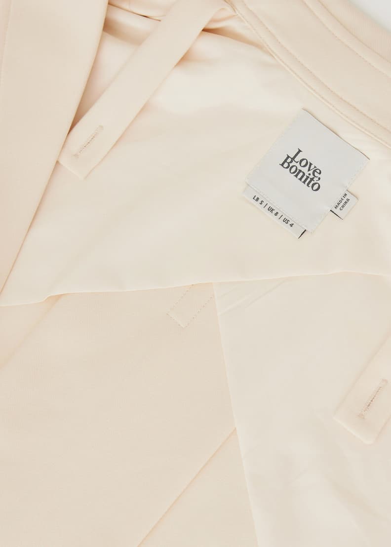 th2824-035-8_4kyia04u94fj66wl