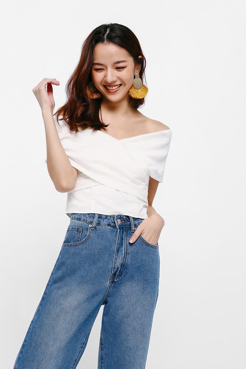 Love bonito off shoulder top top