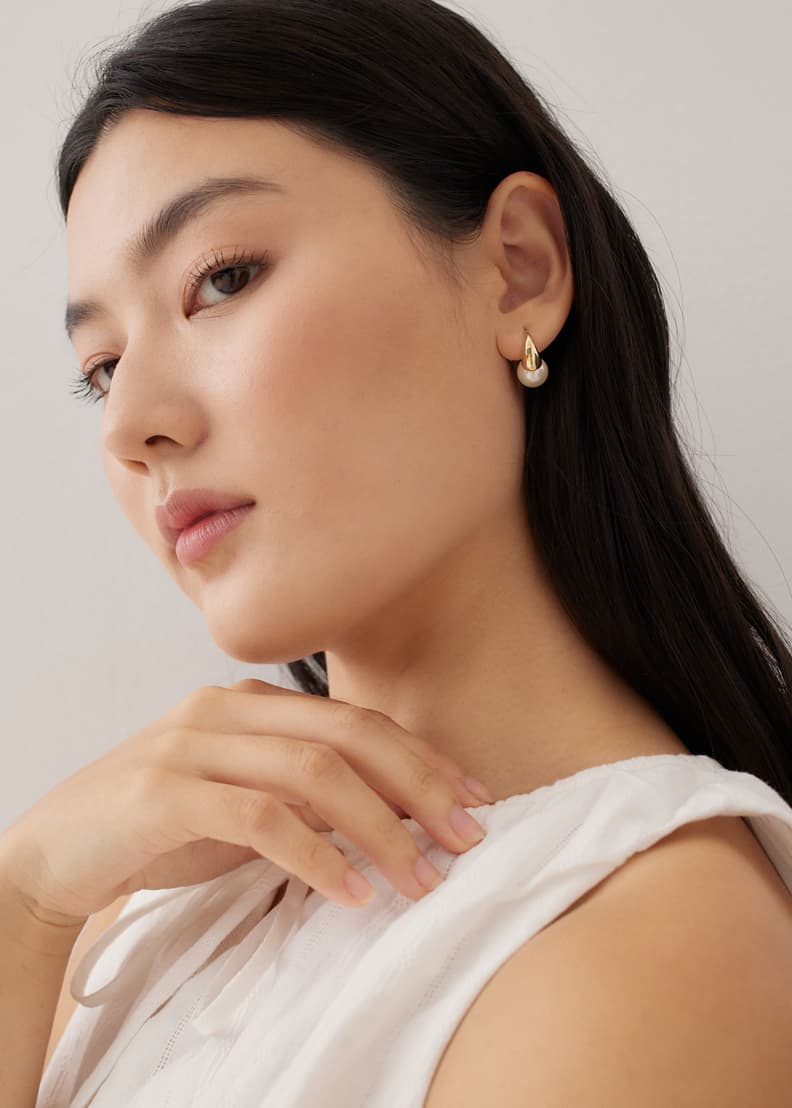 Fish hook hot sale pearl earrings