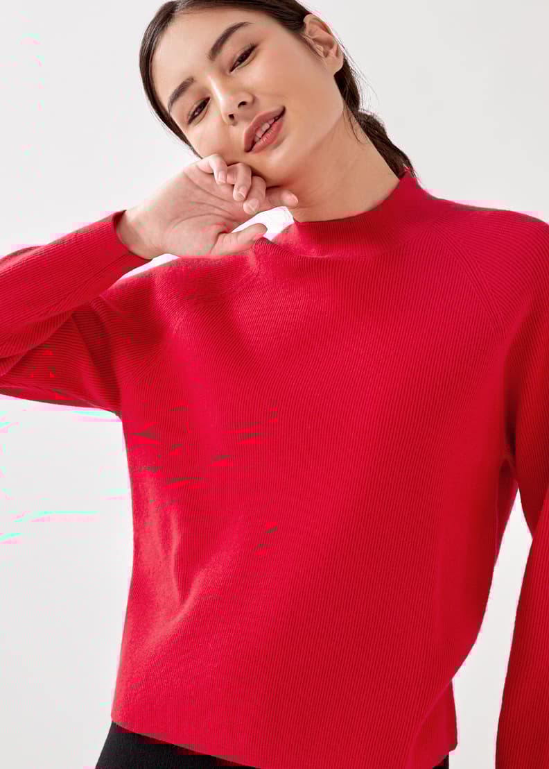 Red jumper sales with pearls