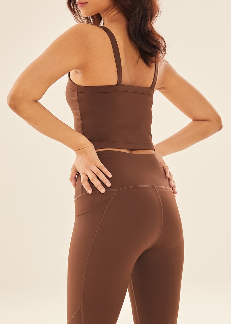 Buy cheak BaseCore® Classic Leggings with Pockets 23 @ Love