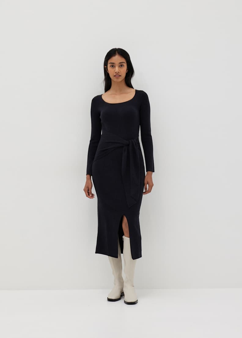 Gilanno magnificent v discount neck bodycon dress