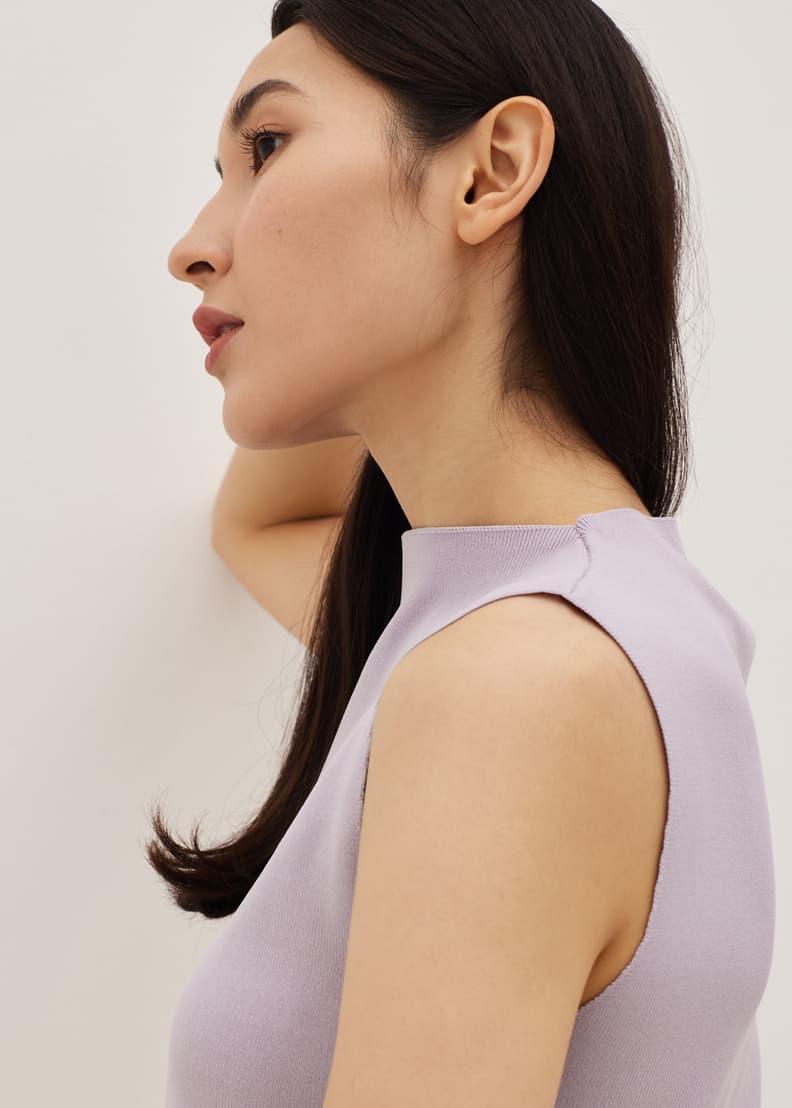 White funnel discount neck top