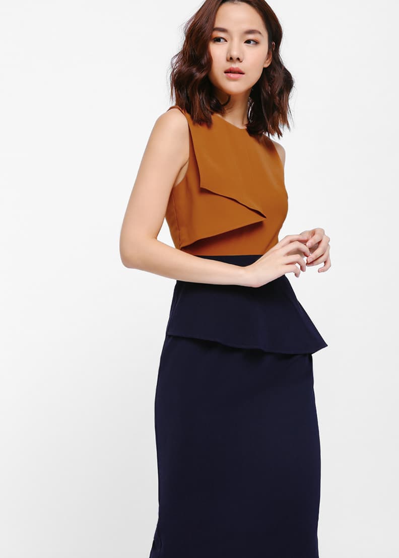 Klarana Contrast Asymmetrical Peplum Dress
