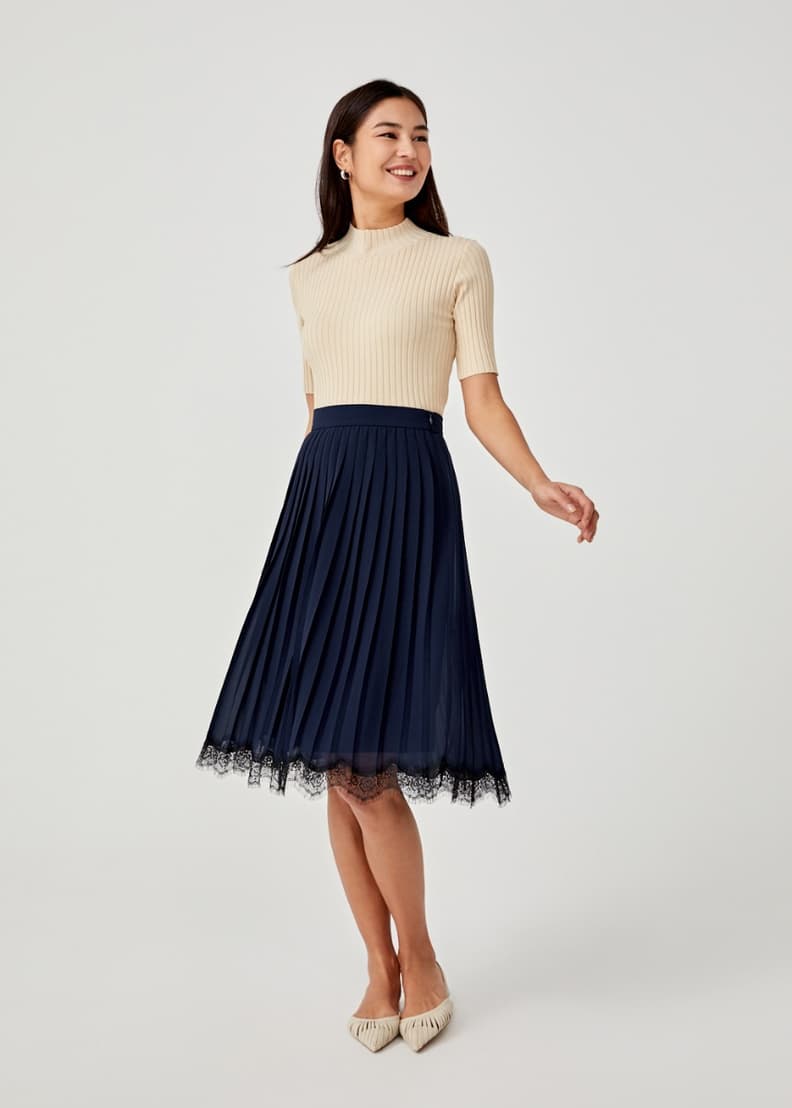 Pleated midi discount skirt size 8
