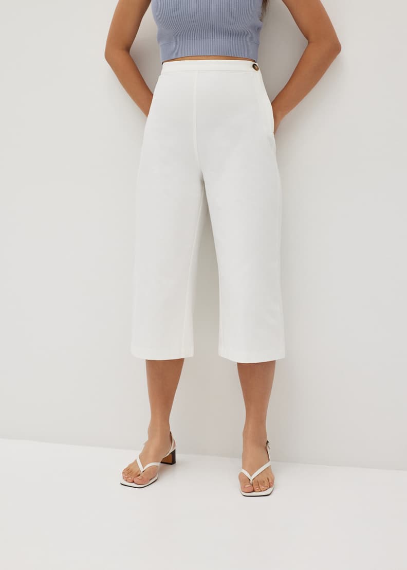 White cotton crop pants online