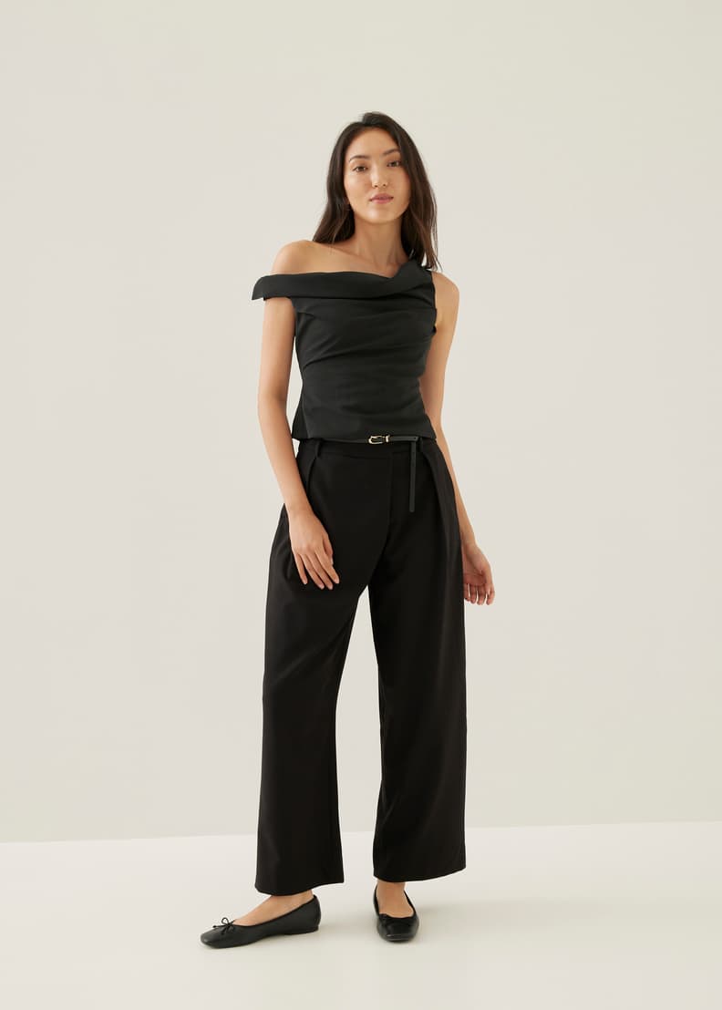 Shanneth Asymmetric Off Shoulder Top