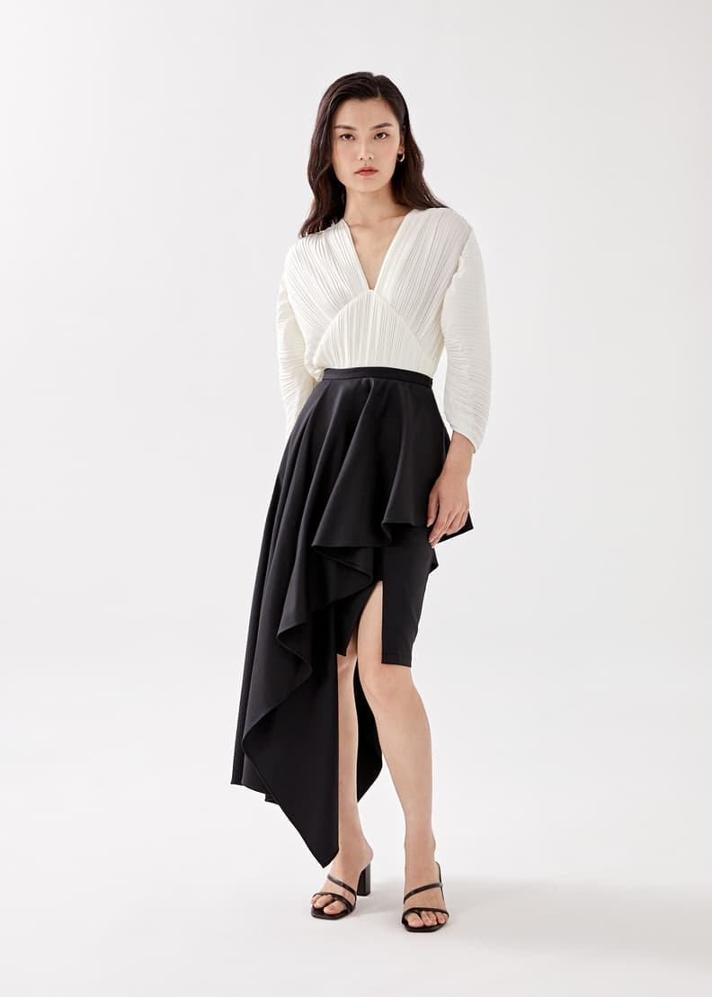 Elegant 2025 asymmetrical skirt