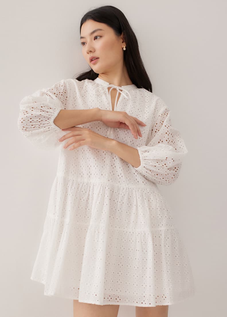 White lace panel tiered mini best sale dress