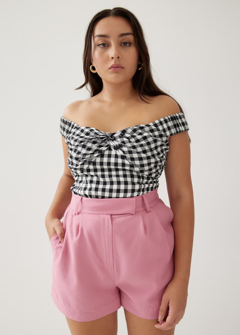 Shorts with white lining sales