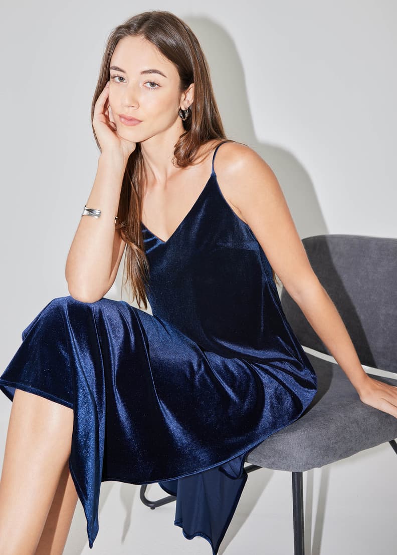 Buy velvet dress online