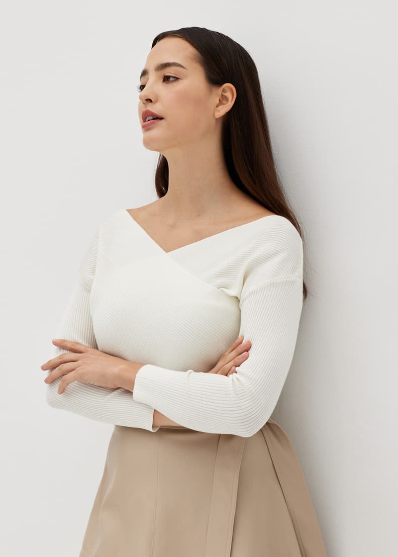 日本未入荷【Love Bonito】Jersey Vネックトップ Lauren V-neck Knit Top | Love, Bonito SG