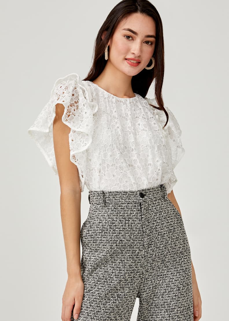 Lace ruffle sleeve top 2025