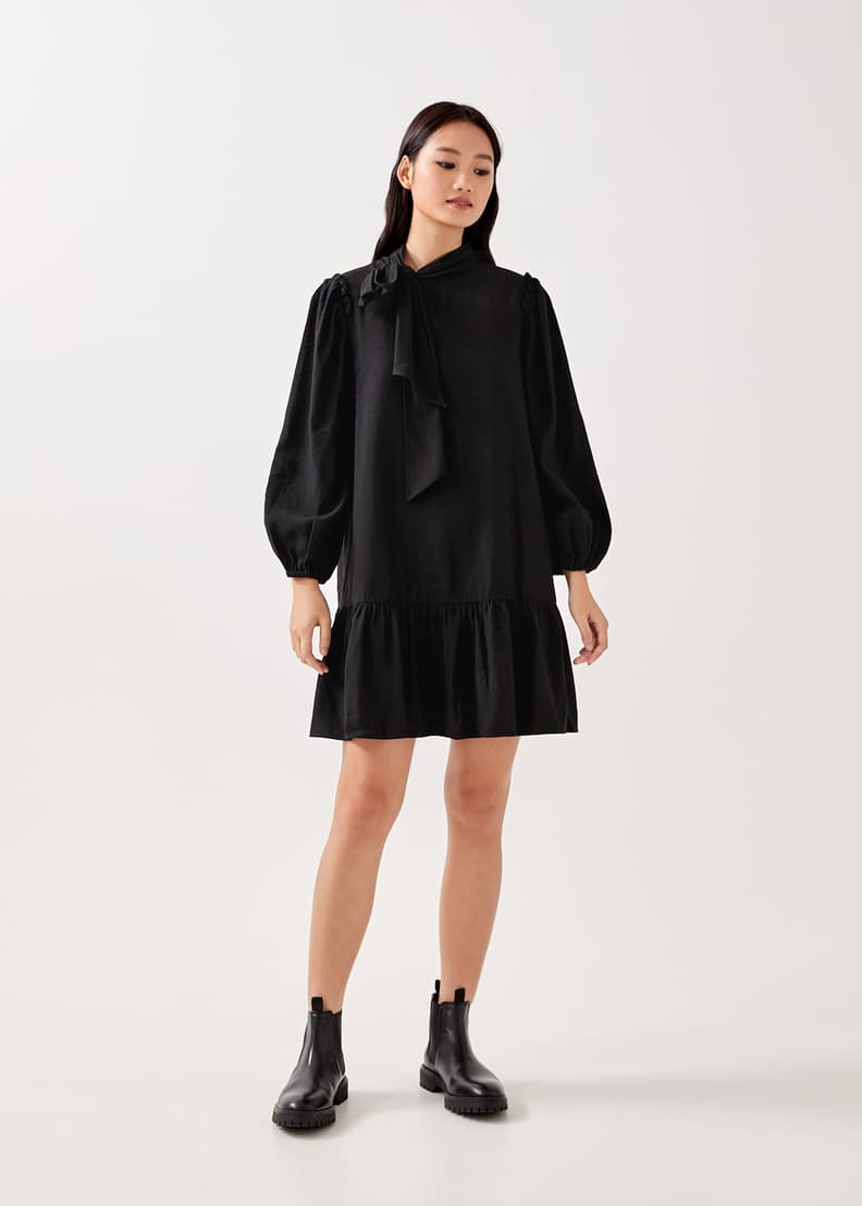 Krisa dresses online