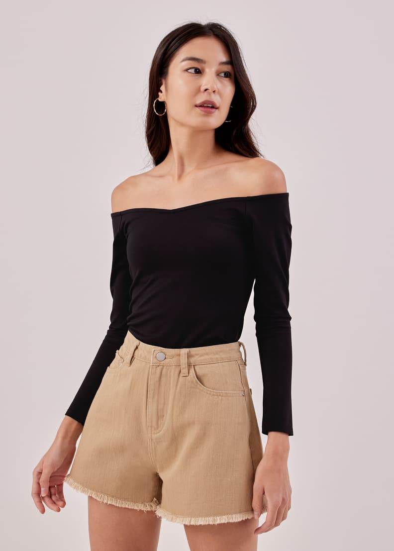 Black off the shoulder v neck top online