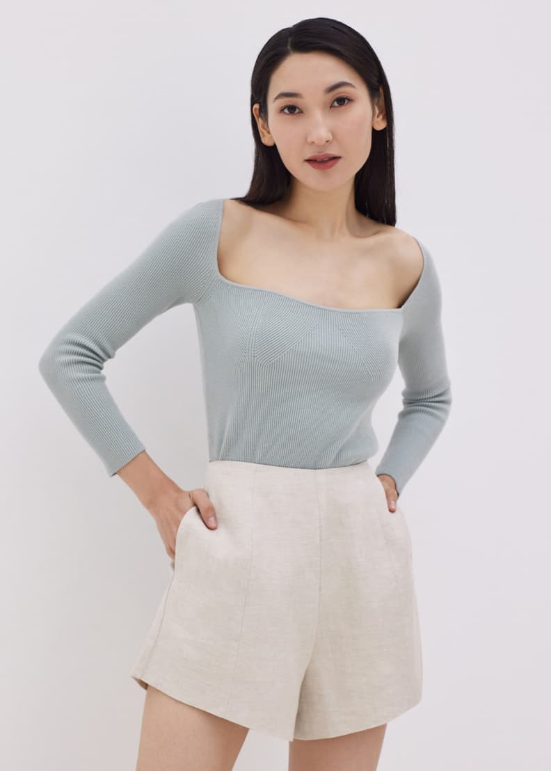 White discount flared shorts
