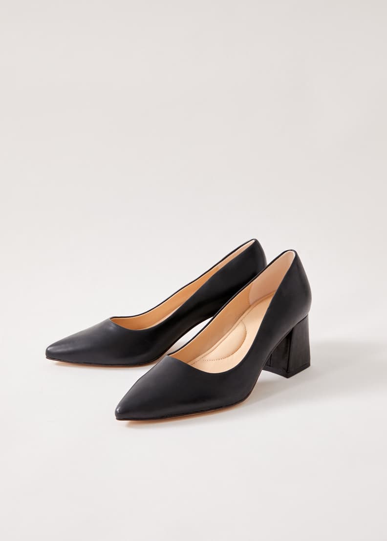 Deneuve best sale pump 15