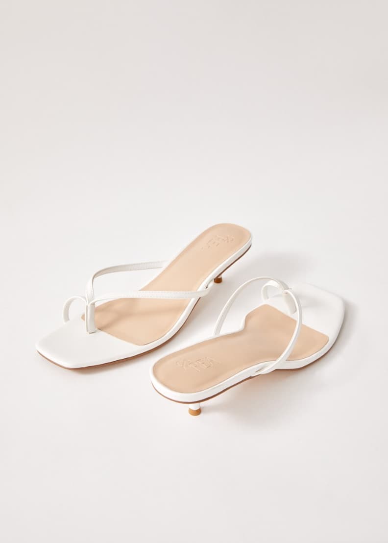 Kitten heel discount flip flops