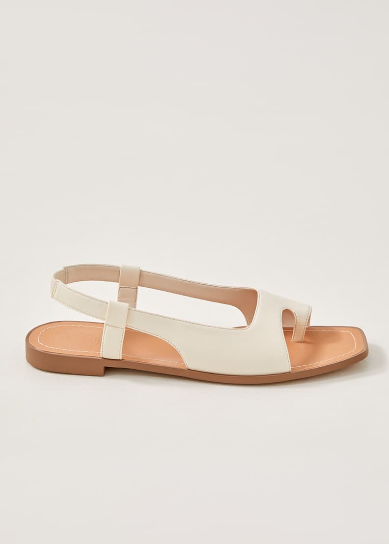 Me too cori flats hotsell